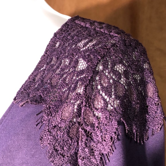 Old Navy Oversize Top - Picture 2 of 4